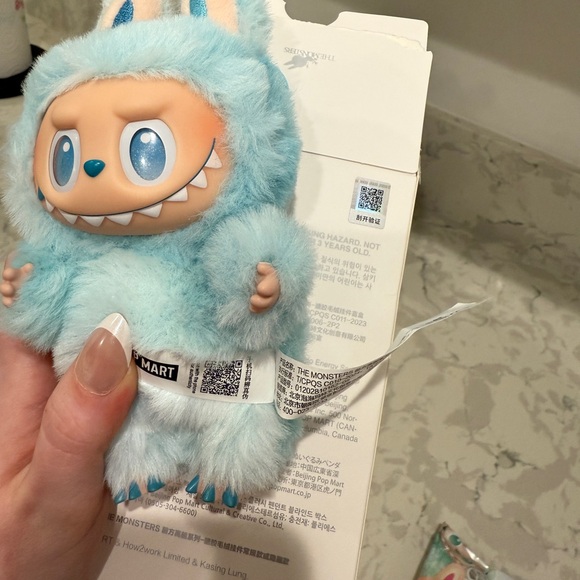 Popmart Labubu Big Into Energy - Picture 3 of 8